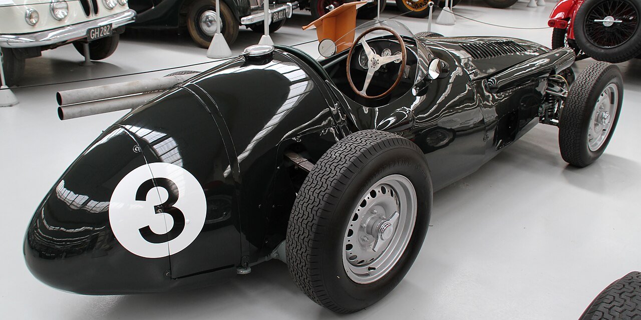 1954_Maserati_250F_(31841029675)